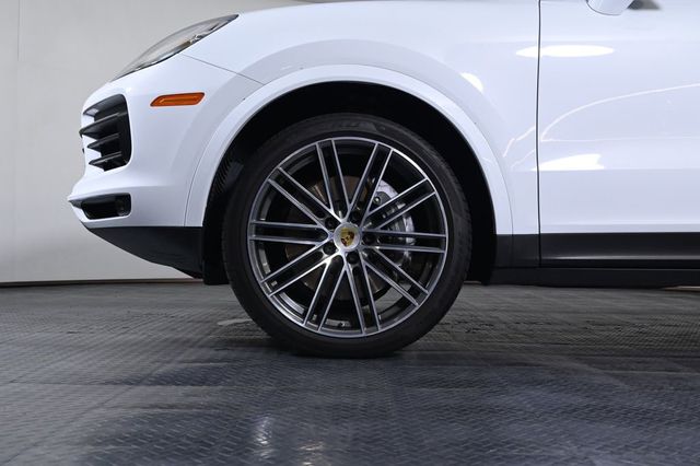 2023 Porsche Cayenne Platinum Edition - 23023072 - 29