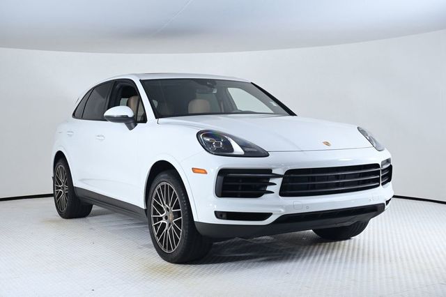 2023 Porsche Cayenne Platinum Edition - 23025454 - 8