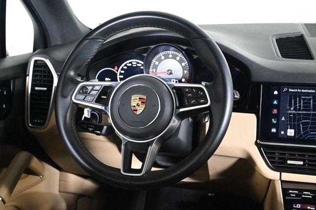 2023 Porsche Cayenne Platinum Edition - 23032755 - 11