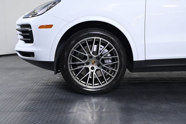 2023 Porsche Cayenne Platinum Edition - 23032755 - 27