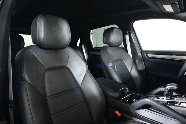2023 Porsche Cayenne Platinum Edition - 23036326 - 17
