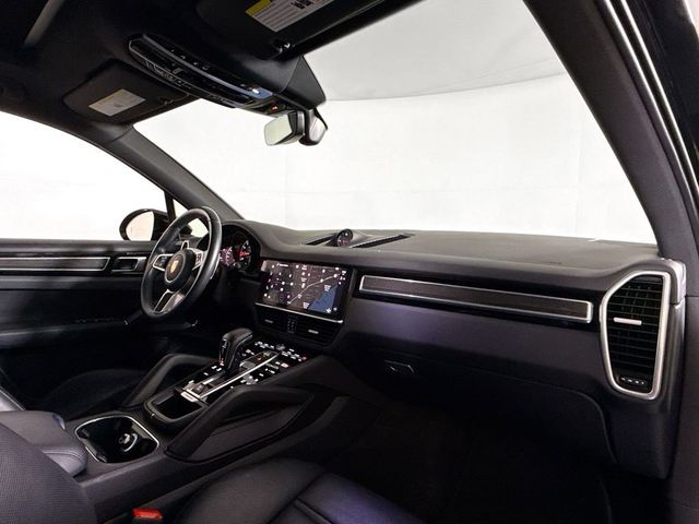 2023 Porsche Cayenne Platinum Edition - 23054366 - 16
