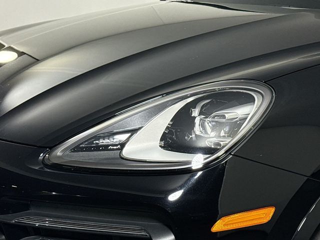 2023 Porsche Cayenne Platinum Edition - 23054366 - 26