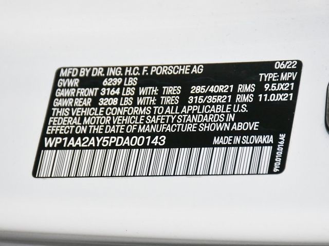 2023 Porsche Cayenne Platinum Edition - 22941057 - 19