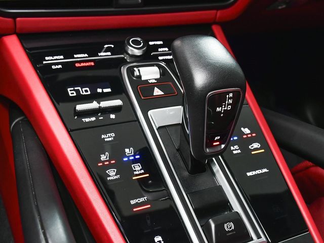 2023 Porsche Cayenne Platinum Edition - 22941057 - 30