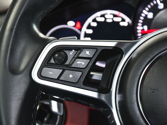 2023 Porsche Cayenne Platinum Edition - 22941057 - 32