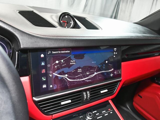 2023 Porsche Cayenne Platinum Edition - 22941057 - 40