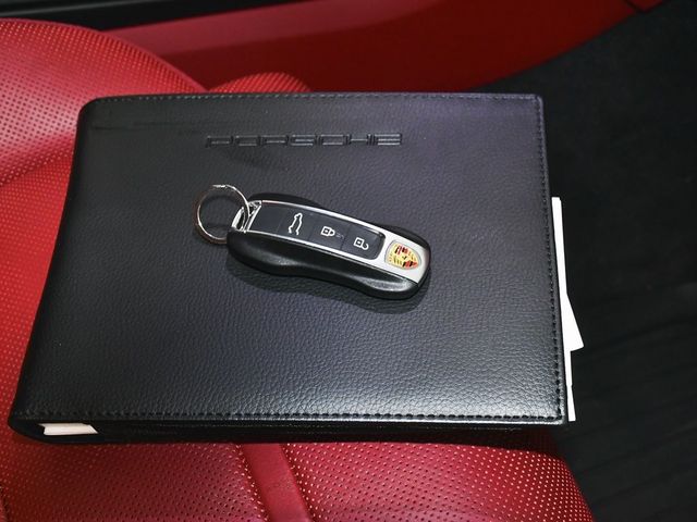 2023 Porsche Cayenne Platinum Edition - 22941057 - 65