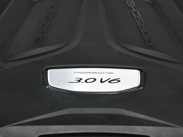 2023 Porsche Cayenne Platinum Edition - 22941057 - 71