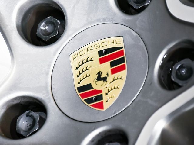 2023 Porsche Cayenne Platinum Edition - 22941057 - 89