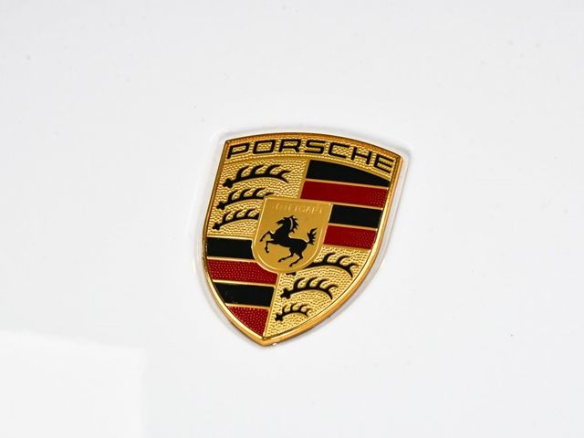 2023 Porsche Cayenne Platinum Edition - 22941057 - 90