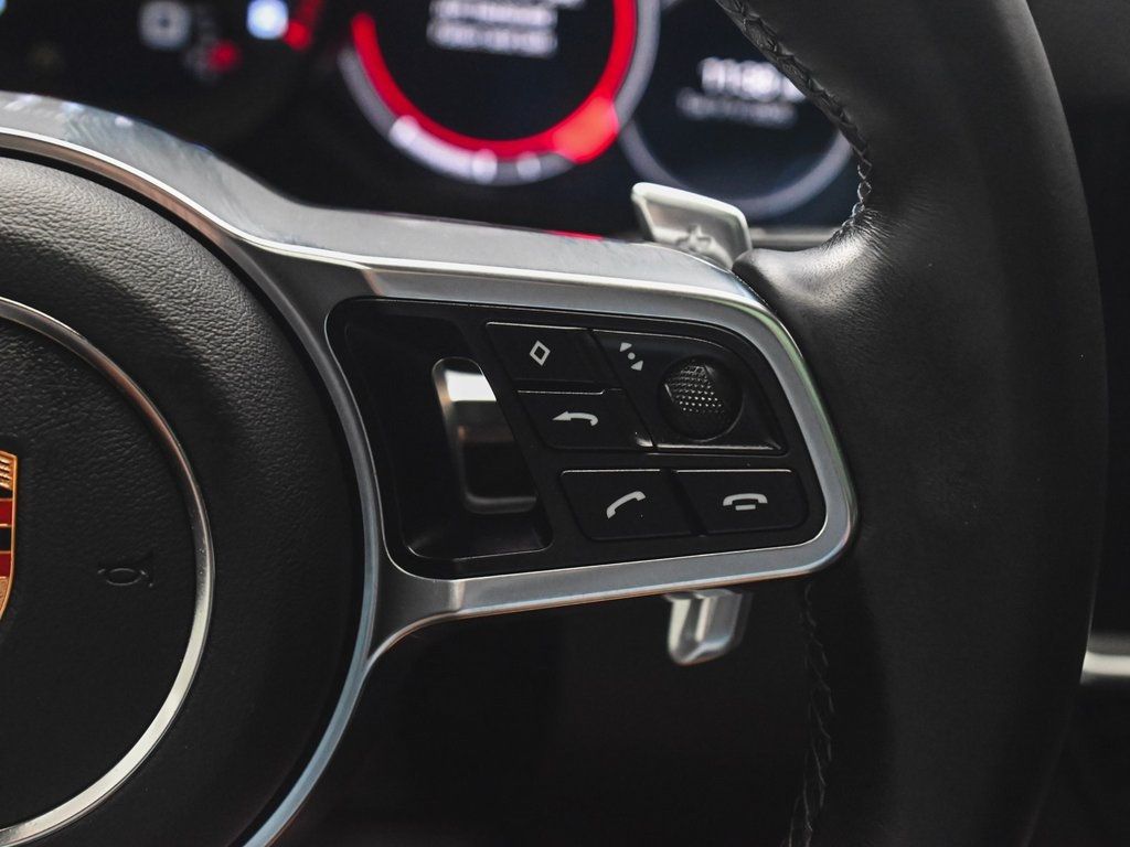 2023 Porsche Cayenne Platinum Edition photo 23