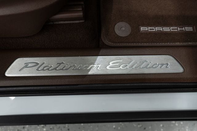 2023 Porsche Cayenne Platinum Edition - 22763115 - 16