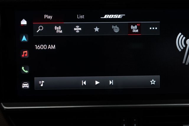 2023 Porsche Cayenne Platinum Edition - 22908447 - 25