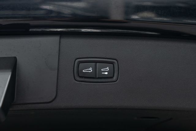 2023 Porsche Cayenne Platinum Edition - 22908447 - 32