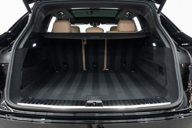 2023 Porsche Cayenne Platinum Edition - 22908447 - 33
