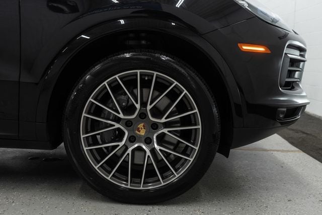 2023 Porsche Cayenne Platinum Edition - 22908447 - 38