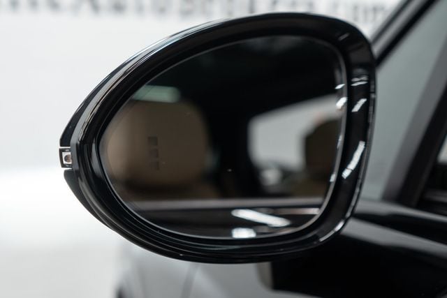 2023 Porsche Cayenne Platinum Edition - 22908447 - 50