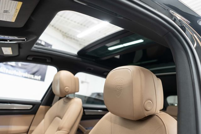 2023 Porsche Cayenne Platinum Edition - 23051387 - 10