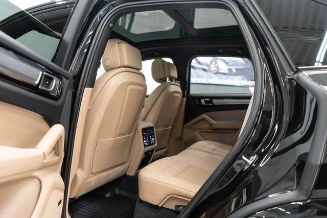 2023 Porsche Cayenne Platinum Edition - 23051387 - 14
