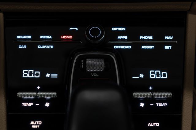 2023 Porsche Cayenne Platinum Edition - 23051387 - 29