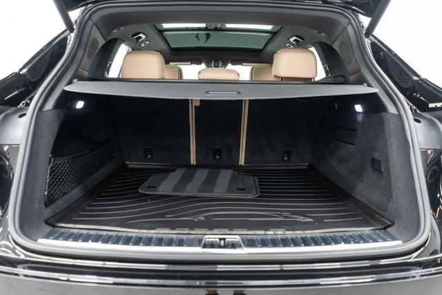 2023 Porsche Cayenne Platinum Edition - 23051387 - 33