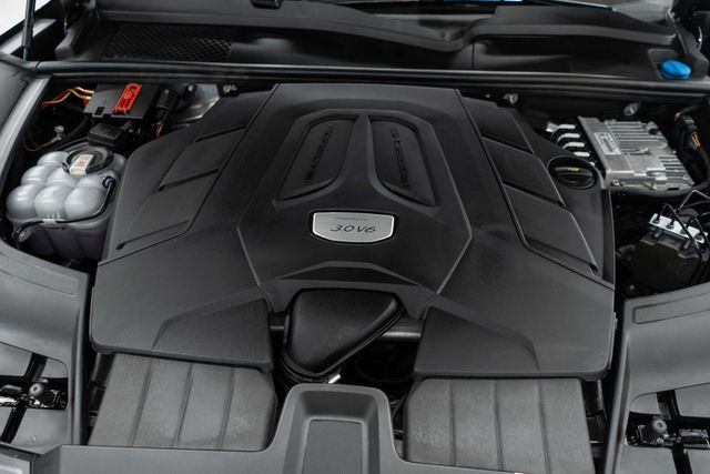 2023 Porsche Cayenne Platinum Edition - 23051387 - 41