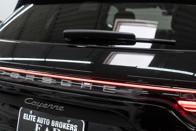 2023 Porsche Cayenne Platinum Edition - 23051387 - 47