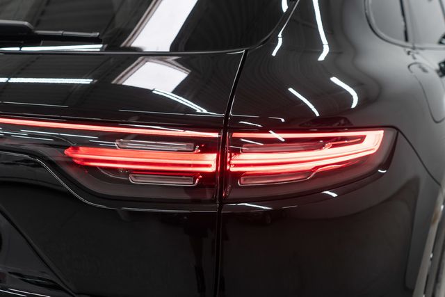 2023 Porsche Cayenne Platinum Edition - 23051387 - 48