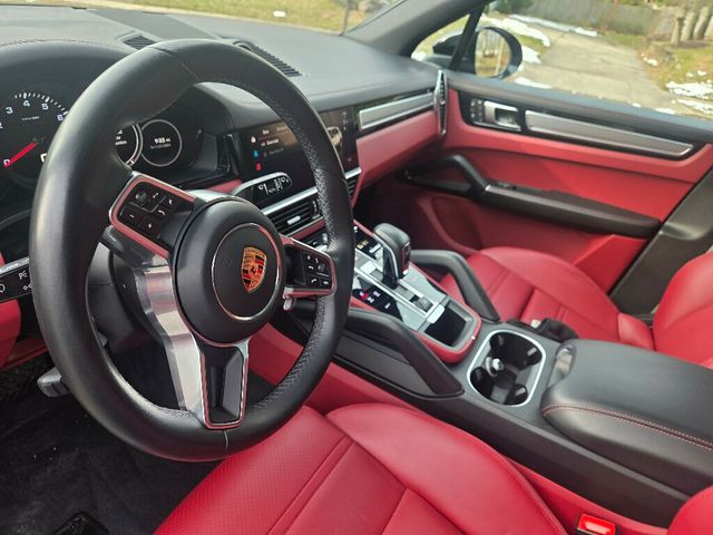 2023 Porsche Cayenne Platinum Edition - 22960787 - 10