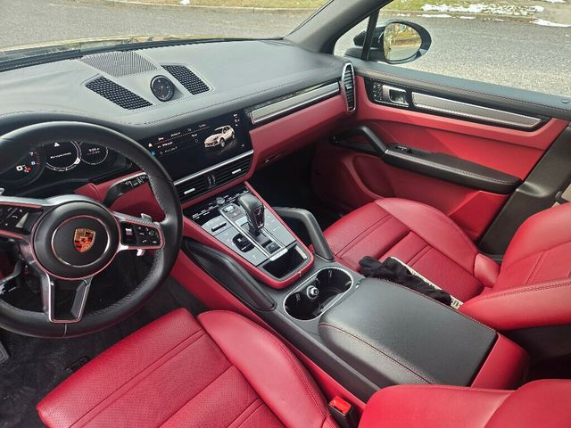 2023 Porsche Cayenne Platinum Edition - 22960787 - 13