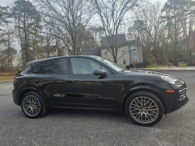 2023 Porsche Cayenne Platinum Edition - 22960787 - 5