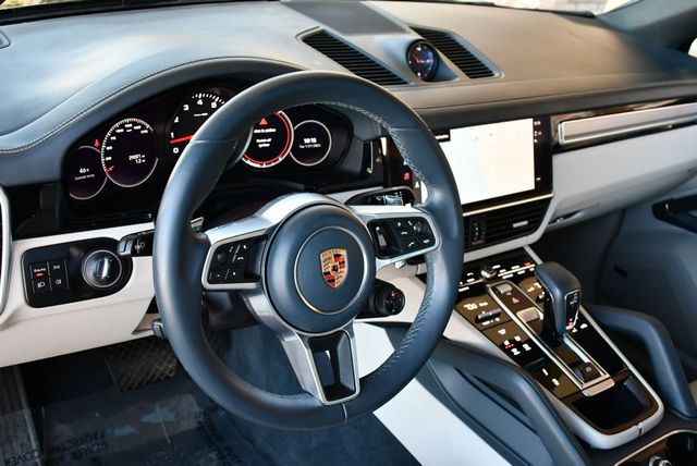 2023 Porsche Cayenne Platinum Edition AWD SUV W/Adaptive Cruise Control - 22973016 - 35