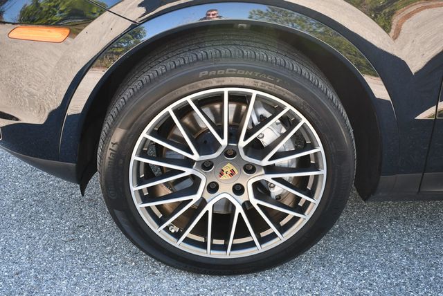 2023 Porsche Cayenne Platinum Edition AWD SUV W/Adaptive Cruise Control - 22973016 - 60