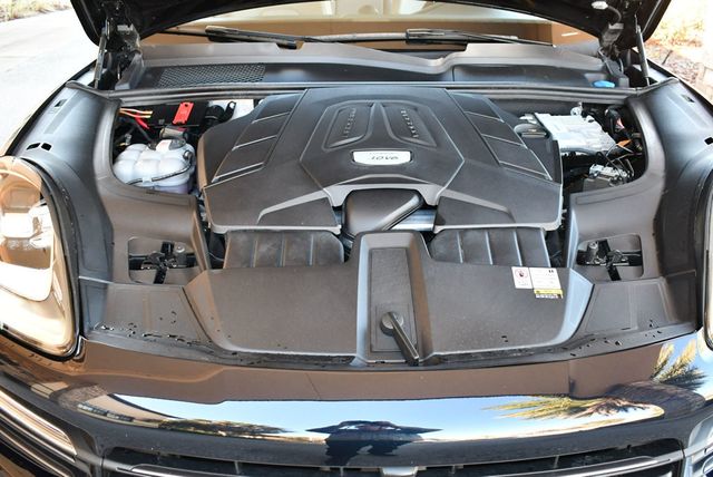 2023 Porsche Cayenne Platinum Edition AWD SUV W/Adaptive Cruise Control - 22973016 - 63