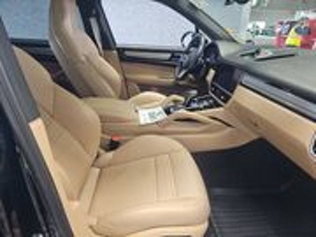 2023 Porsche Cayenne PlatinumEdition/BlindSpotMonitor/LaneKeepAssist/360Camera/NAV - 22987741 - 9