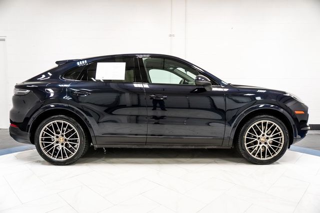 2023 Porsche Cayenne Platinum Edition Coupe photo 4