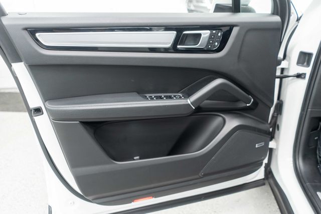 2023 Porsche Cayenne Platinum Edition Coupe - 22935167 - 14