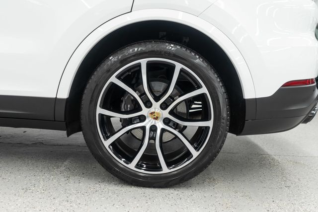 2023 Porsche Cayenne Platinum Edition Coupe - 22935167 - 30