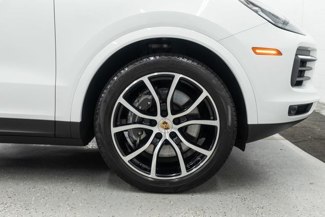 2023 Porsche Cayenne Platinum Edition Coupe - 22935167 - 32