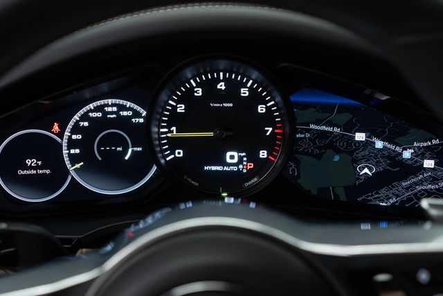2023 Porsche Cayenne Platinum Edition Hybrid Coupe - 23048902 - 19