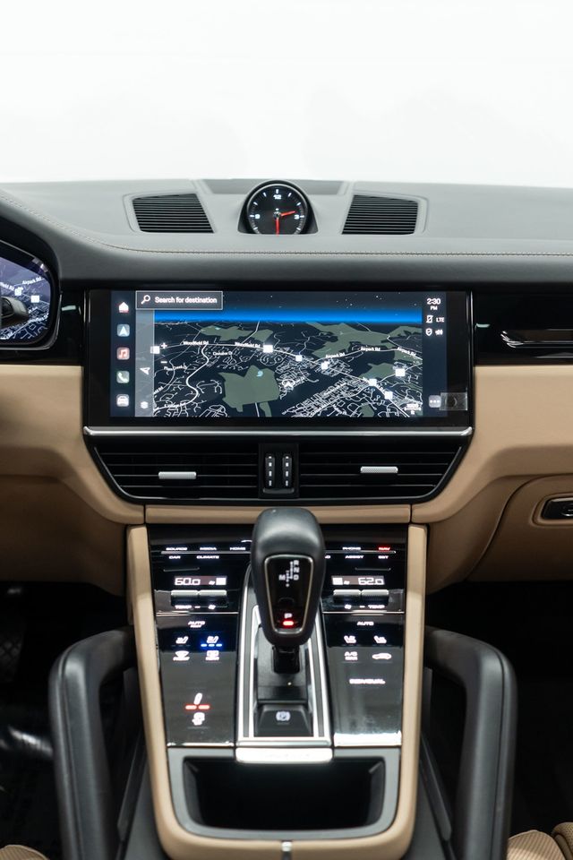 2023 Porsche Cayenne Platinum Edition Hybrid Coupe - 23048902 - 21