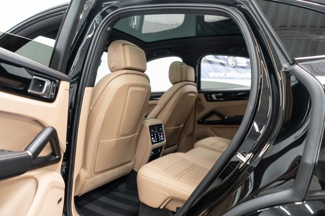 2023 Porsche Cayenne Platinum Edition Hybrid Coupe - 23048902 - 34