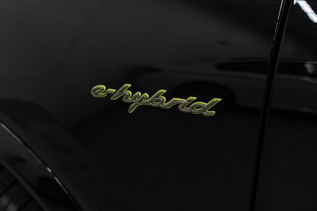 2023 Porsche Cayenne Platinum Edition Hybrid Coupe - 23048902 - 54