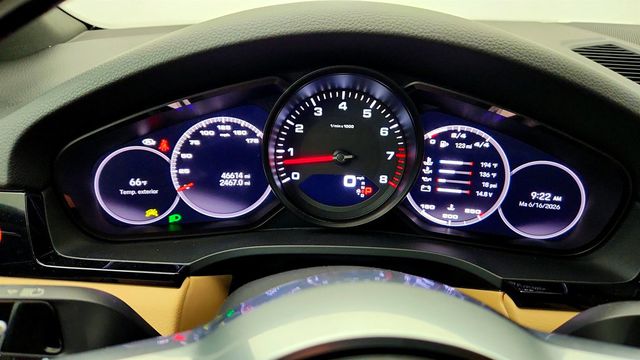 2023 Porsche Cayenne Platinum Edition w/ Premium Package Plus, ACC & Surround View - 23041425 - 14