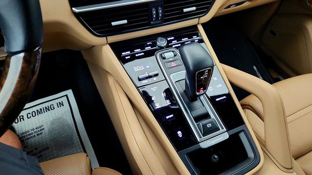 2023 Porsche Cayenne Platinum Edition w/ Premium Package Plus, ACC & Surround View - 23041425 - 16