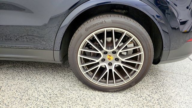 2023 Porsche Cayenne Platinum Edition w/ Premium Package Plus, ACC & Surround View - 23041425 - 8
