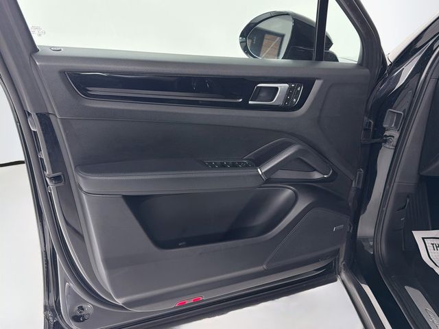 2023 Porsche Cayenne S - 23075764 - 10