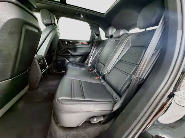 2023 Porsche Cayenne S - 23075764 - 22