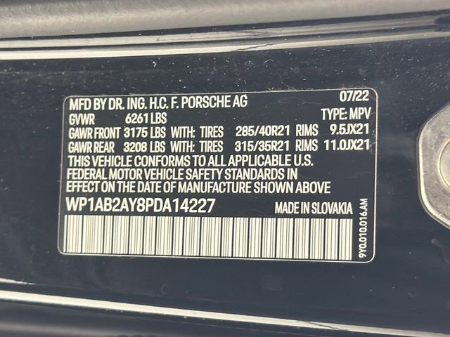 2023 Porsche Cayenne S - 23075764 - 34